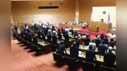 福岡県議会、忖度撤廃も不信拭えず 百条委設置で閉会