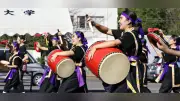 岐阜女子大の大学祭で沖縄出身30人がエイサー披露、5７回目のさぎ草祭