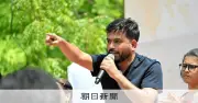 インド「ゴキブリ人民党」創設者を警察が拘束、抗議参加者500人超も