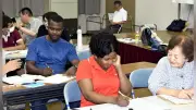 茨城県内の日本語教室、外国人支援の場に　悩み相談や防災学ぶ
