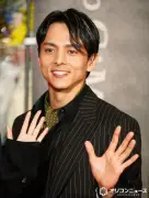 満島真之介、沖縄弁あいさつをセルフ通訳「通訳いないんでね」 1人2役で会場沸かす