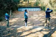 磯村勇斗×末澤誠也×綾野剛『mentor』狂気秘めたキャラクターPV解禁、不穏なアーチェリー場面写真も