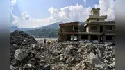 ネパール土石流、捜索終了へ 日本人５人含む５２００人行方不明