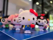 ぬいぐるみ×フィギュアの新ハイブリッドトイ「BLOFFFu」登場、人気キャラ36種