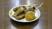 静岡おでん発祥の老舗「おがわ」、黒いスープとだし粉で味わう地元の心