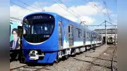 ことでんに66年ぶり新造車両2000形、4両導入 出発式でテープカット