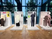 宝島社「疲労回復ウェア」新作発表会、4誌コラボや新色・キャラクターデザインを披露