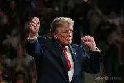 トランプ氏、男性がトラに襲われる動画をSNS投稿し批判浴びる