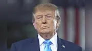 トランプ大統領、対露制裁見送りで「ロシアを交渉のテーブルから遠ざけることはしない」とSNS投稿