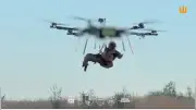 ウクライナ軍、負傷兵を大型無人機で初救出…地雷多く陸路困難