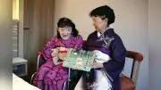 脳性まひ乗り越え絵本出版 三鼓博子さん「愛をあきらめないで」